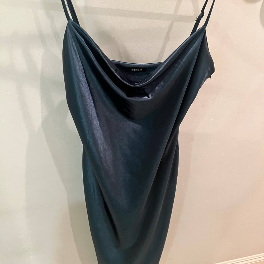 MIDI emerald dress